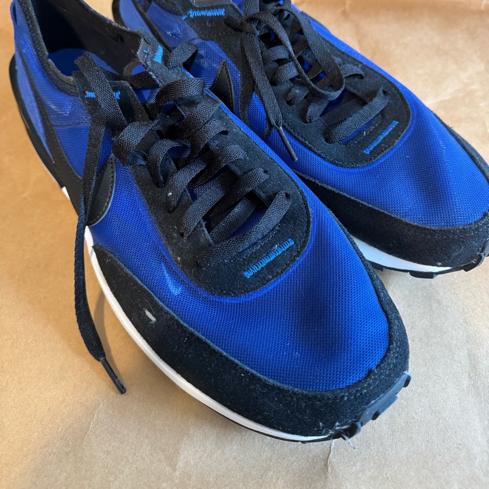 Nike Men's Black and Blue Sneakers